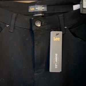 Lee Skinny Leg pants mid rise